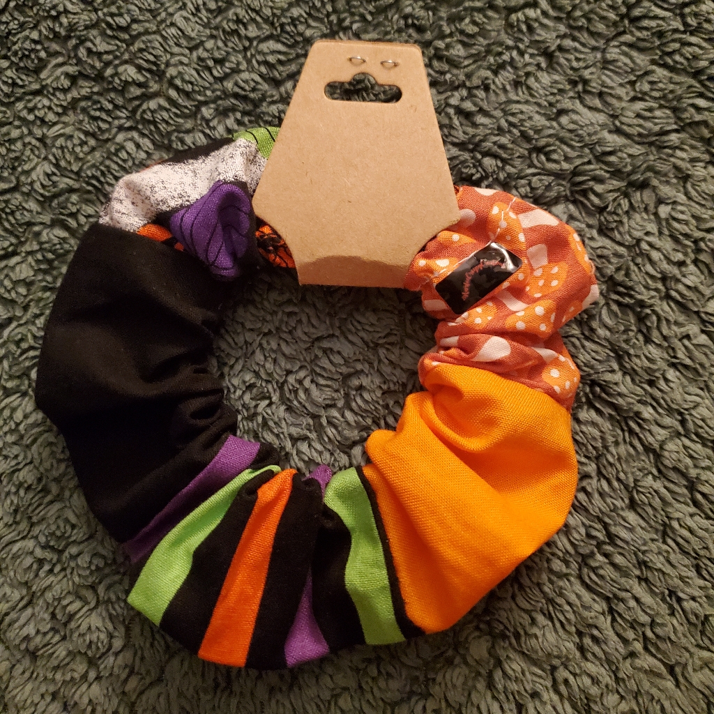 S Scrunchie